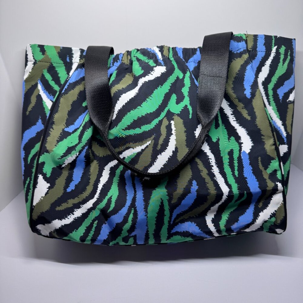 NWT Diane Von Furstenberg Laptop Bag Disco Zebra Green Fits most 14 inch laptops - Picture 3 of 16